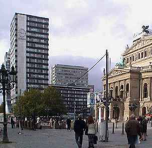 Hochhaus vor Rückbau